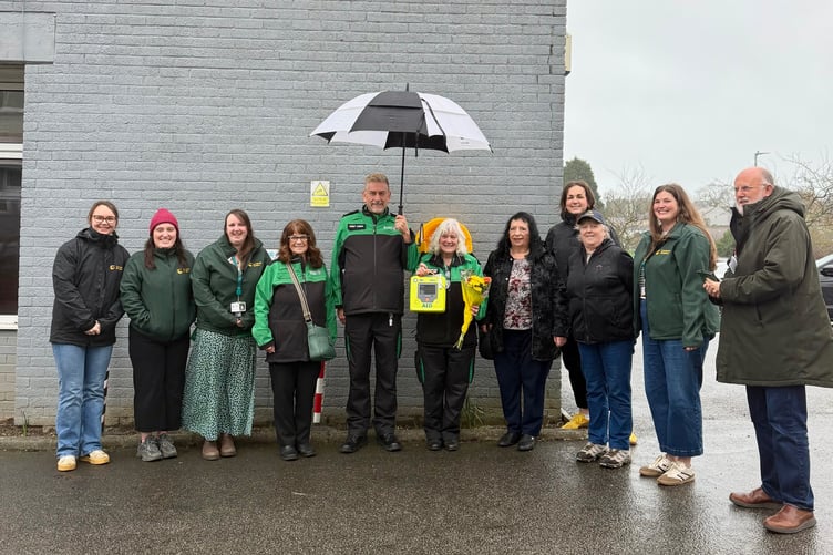 The defibrillator has been installed on the outside of the Cornwall Hospice furniture shop on Daniels Lane in St Austell.