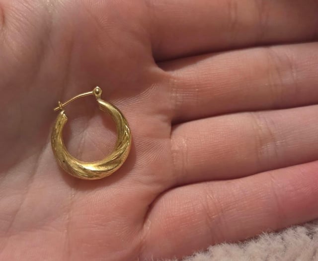 Emotional appeal after treasured family earring lost in Looe surf