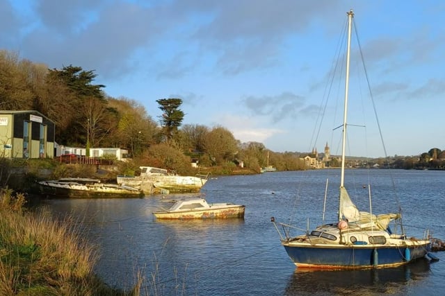 Wrecked boats could be removed in Cornwall as risk grows