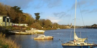 Wrecked boats could be removed in Cornwall as risk grows