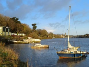 Wrecked boats could be removed in Cornwall as risk grows
