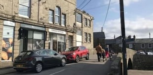 Hundreds oppose closure of 
historic Newlyn bridge 