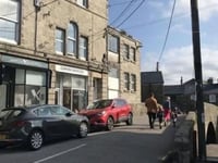 Hundreds oppose closure of 
historic Newlyn bridge 
