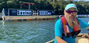 Oyster fishery claims closure 
amid rent row