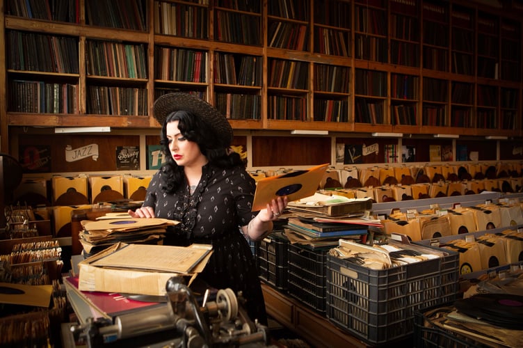 Davina & The Vagabonds.