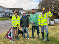Volunteers give neglected area spruce up