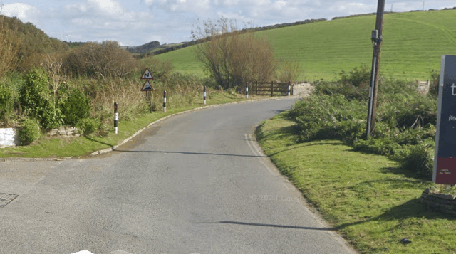 Fire crews extinguish blaze at holiday park restaurant