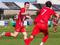 Pauls watches on as Newquay keep play-off hopes alive