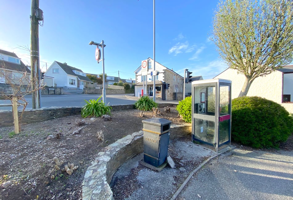 BT proposes to close down two telephone boxes