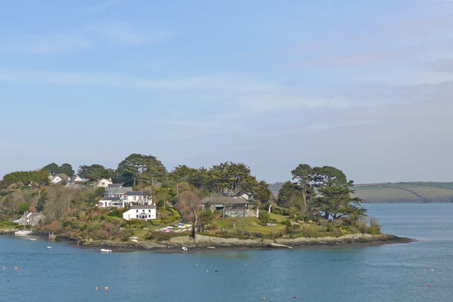 Henwyn tyller/Place names: Restronguet 