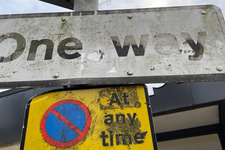 Unclear signage has ben causing traffic issues