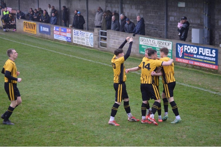 Torpoint Athletic at Paulton.