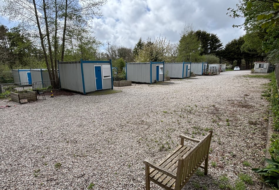 Homeless pods where man died are to close