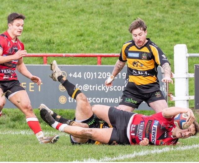 Reds rack up the tries despite defeat in Leicestershire