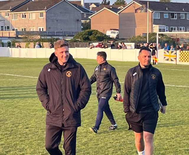 Cardew 'gutted' as Torpoint miss out on automatic promotion