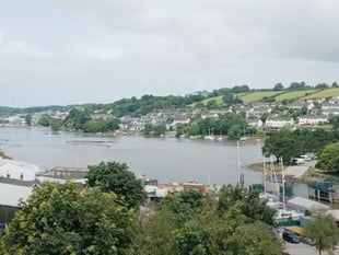 Bridge plan for city must proceed despite safety fears