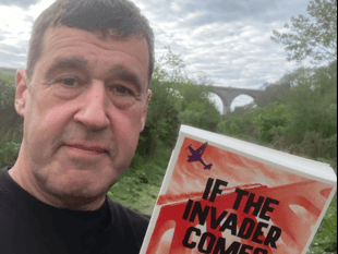 Children's author to stage library invasion 