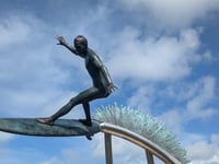 Iconic surf statue to be officially unveiled