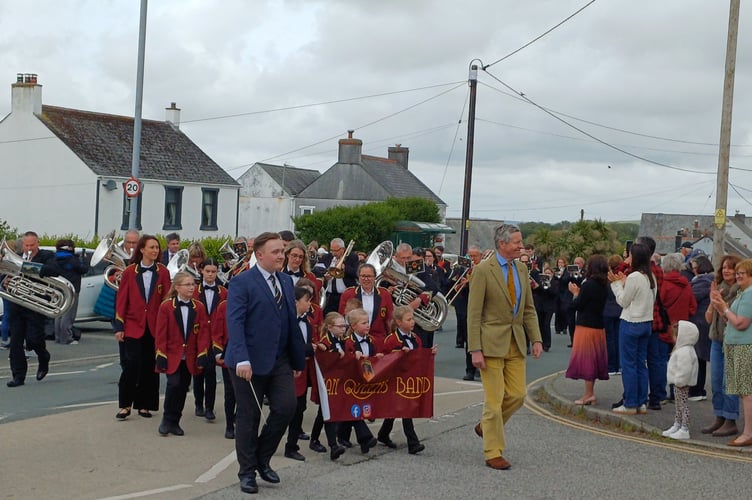 Procession to Indian Queens Pit