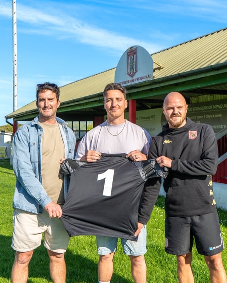 Goalkeeper Shaun Semmens is welcomed to Mount Wise by manager Sean Middleton and director of football Jason Waterman