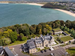 St Ives aparthotel plans for amenity building