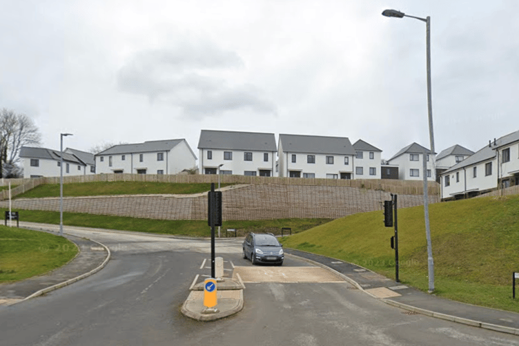 Gwartha Close, Holmbush.
