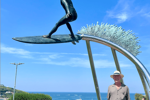 Roger Mansfield, former British Surfing Champion, with the Surfer of the South