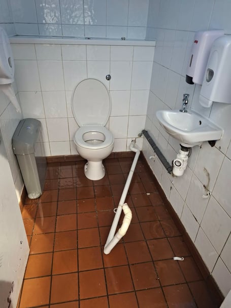 Saltash Town Council have been forced to close the public Belle Vue toilets after a late spate of vandalism