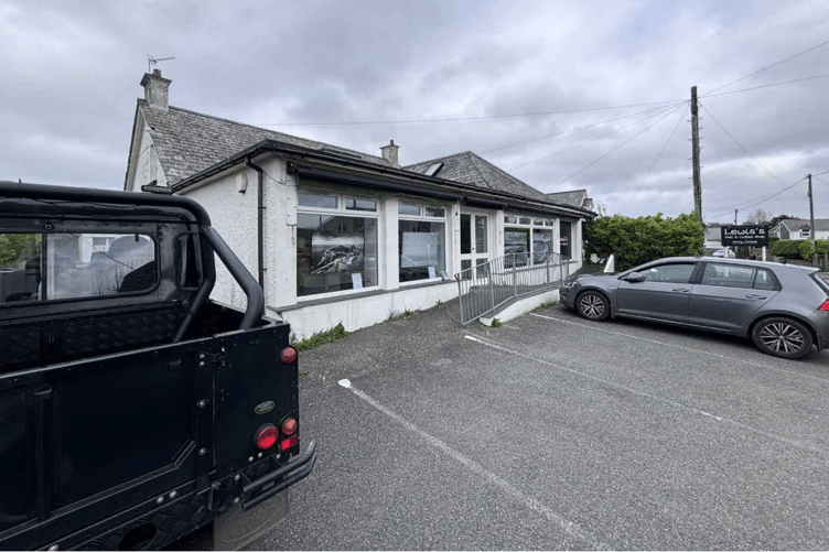 The building in St Minver was formerly the location of a deli and cafe (Picture: Cornwall Council)