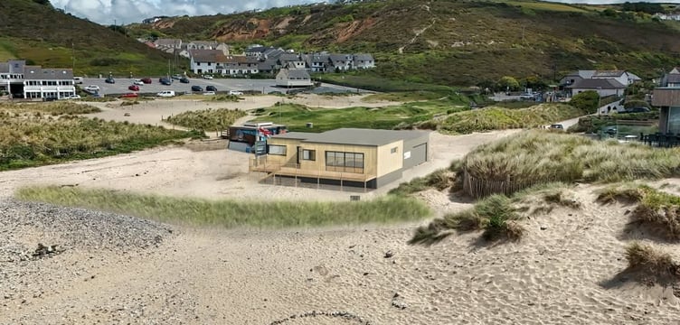 A CGI image of how the replacement surf lifesaving building could look in Porthtowan