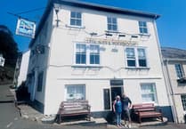 Long-serving publicans retire from Cornish pub after 35 years of service