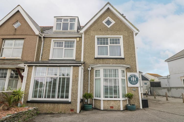 A planning application has been submitted for a change of use from The Three Tees Hotel in Carminow Way to a large house of multiple occupancy