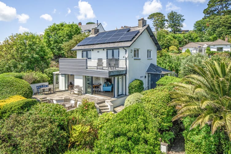 A four bed property for sale at Chyandour Cliff, Penzance (Picture: Purple Bricks)