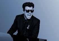 REVIEW: Billy Joel Tribute UK thrills St Austell audience with toe-tapping hits