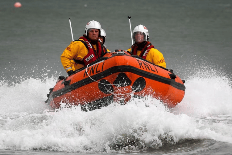 The D Class followed and the Atlantic 85 B Class from Newquay Lifeboat Station attended the incident (Picture: Stephen Duncombe)