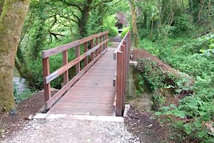 The replacement footbridge on the path between St Blazey and the Luxulyan Valley. (Picture: Cormac)