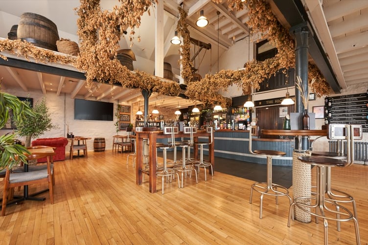 Hicks Bar, St Austell Brewery